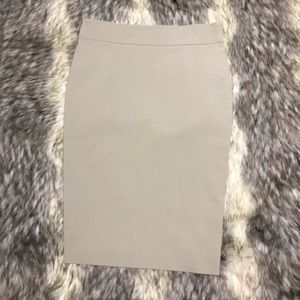 Avenue Mountaigne skirt